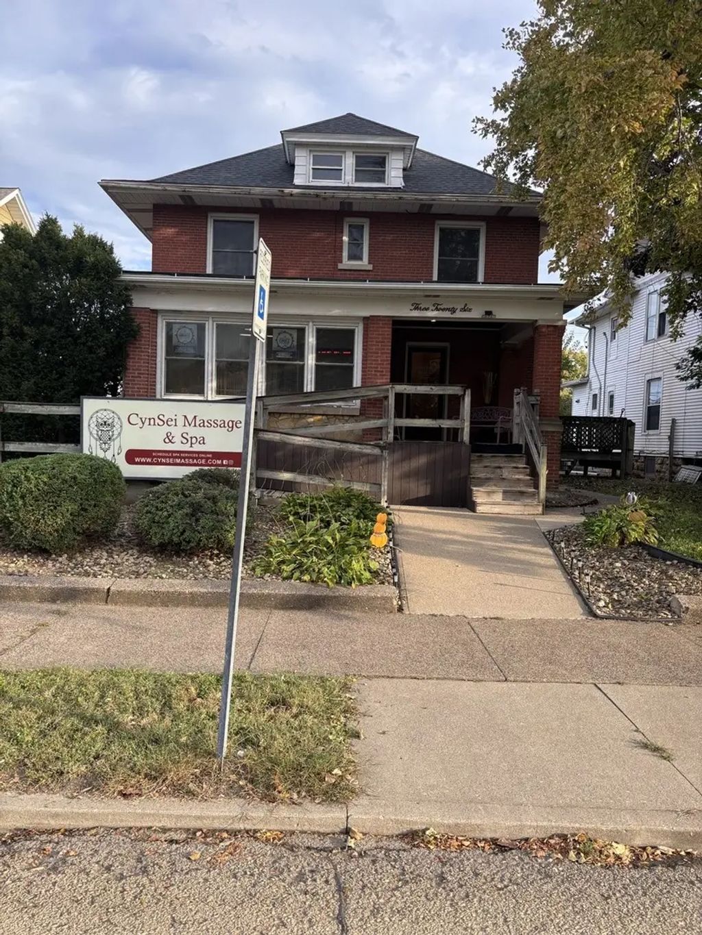 326 3rd Avenue S, Clinton