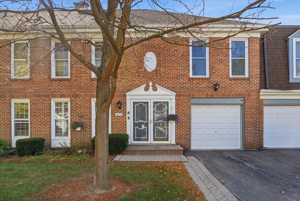 895 Garfield Avenue, Libertyville