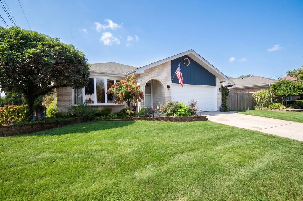 9430 S 69th Avenue, Oak Lawn