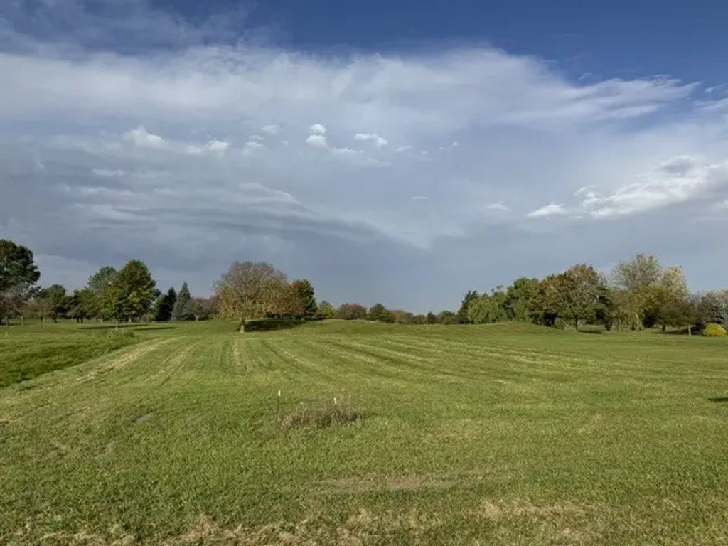 5a & 5b Richard Hallet Road, LaSalle