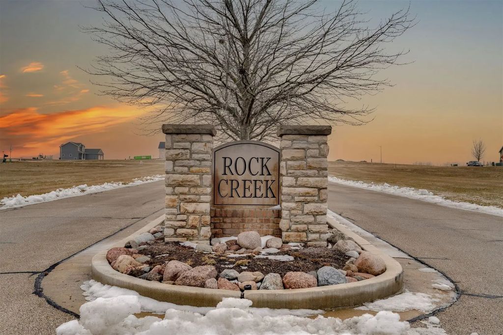 1 Cobblestone Avenue, Carlock