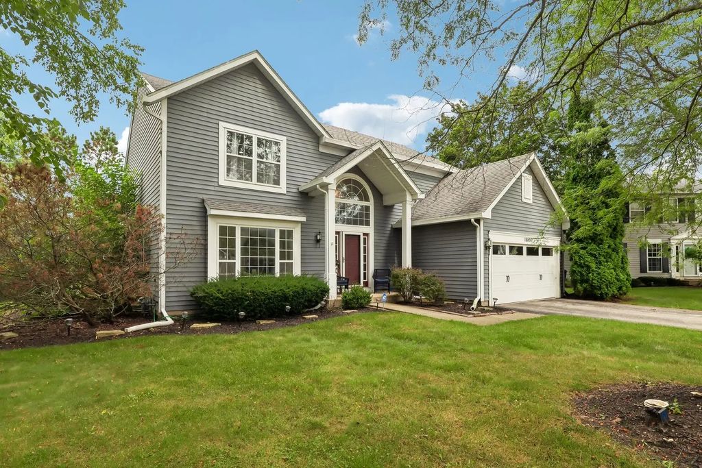 18106 W Hampshire Drive, Gurnee