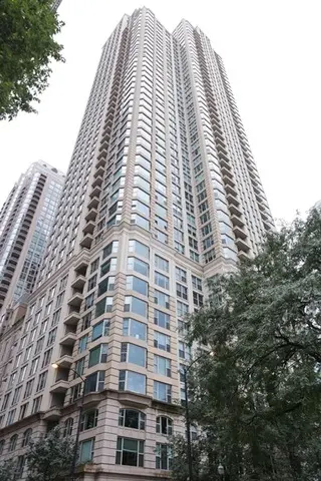 25 E Superior Street 606, Chicago