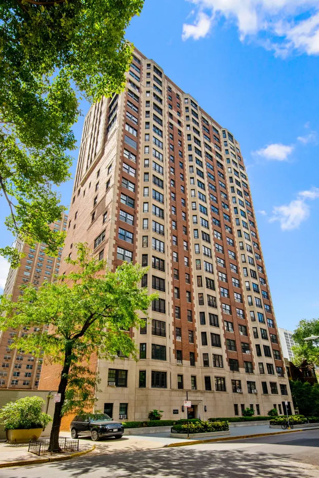 421 W Melrose Street 18bc, Chicago