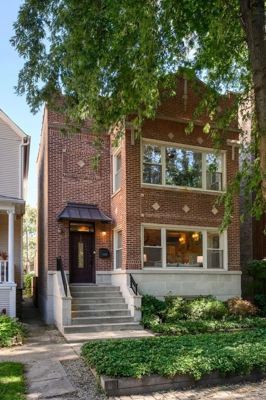 4829 N Hoyne Avenue, Chicago