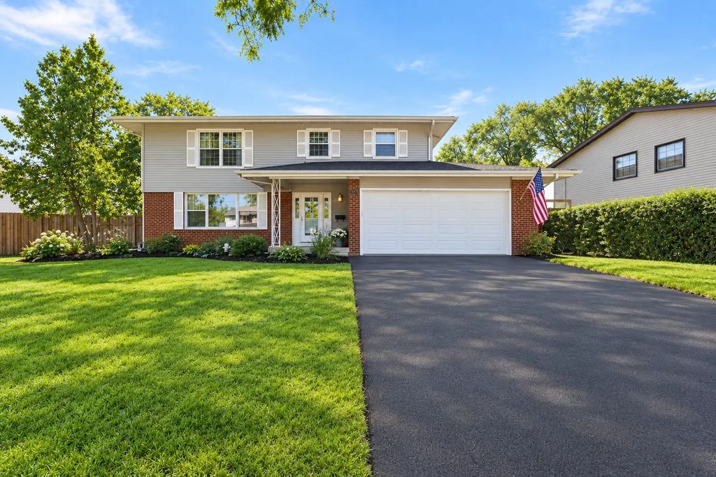 748 Milbeck Court, Elk Grove Village