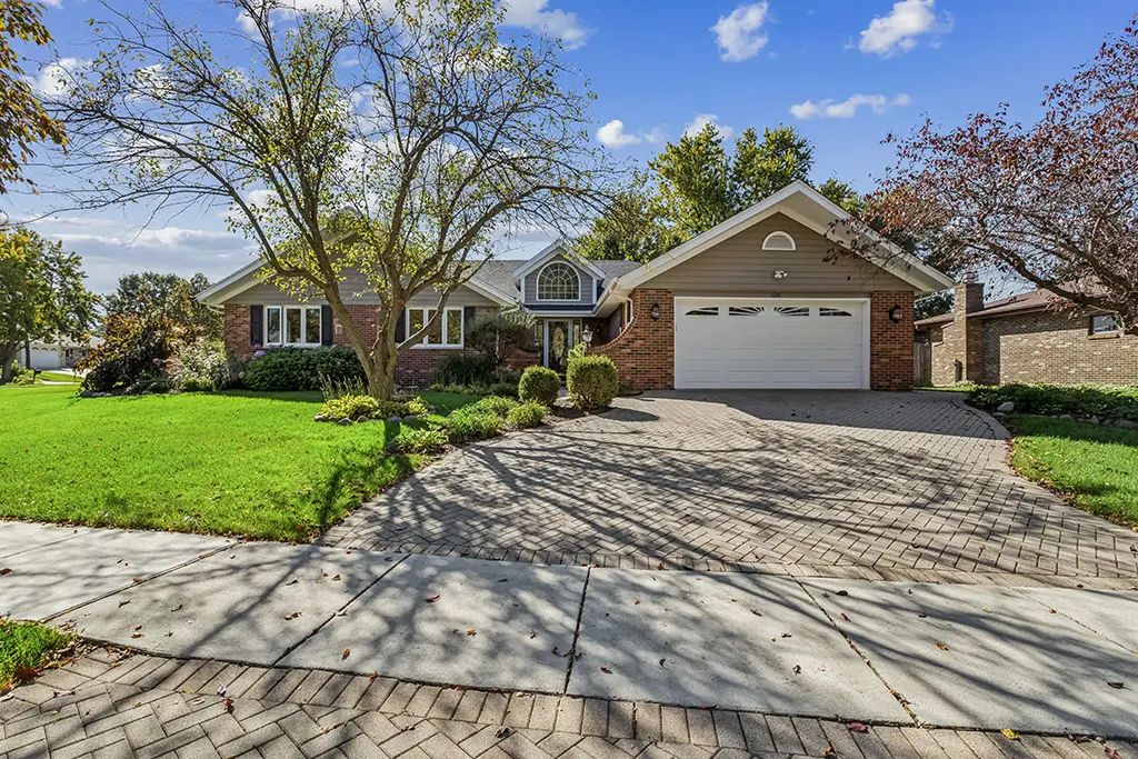 1241 Illini Drive, Lockport