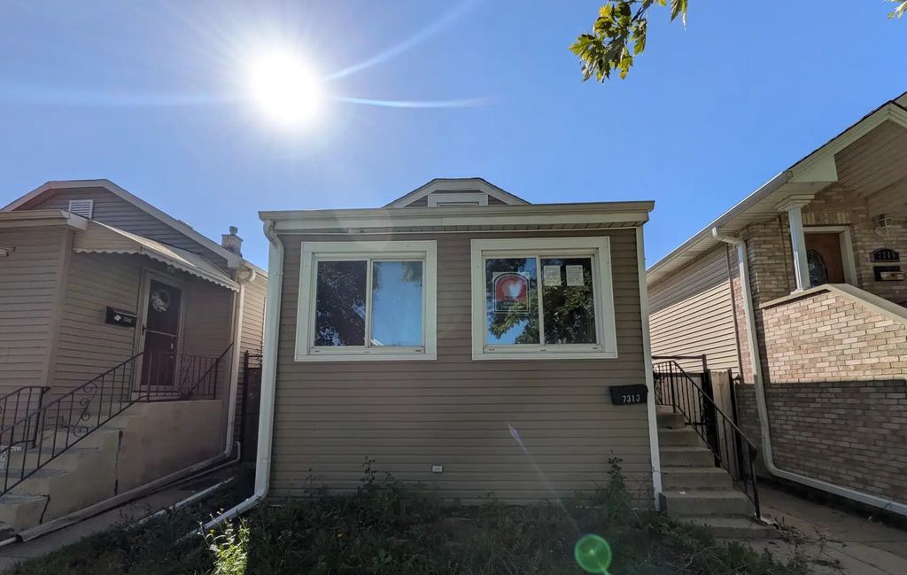 7313 W 58th Place, Summit