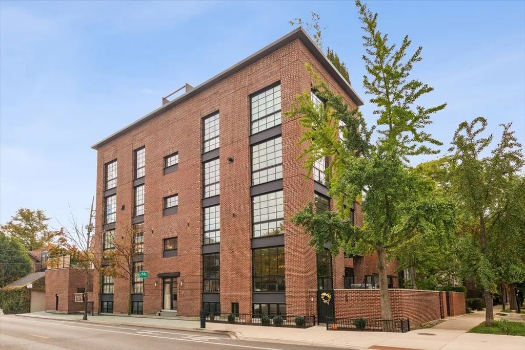 559 W Armitage Avenue, Chicago