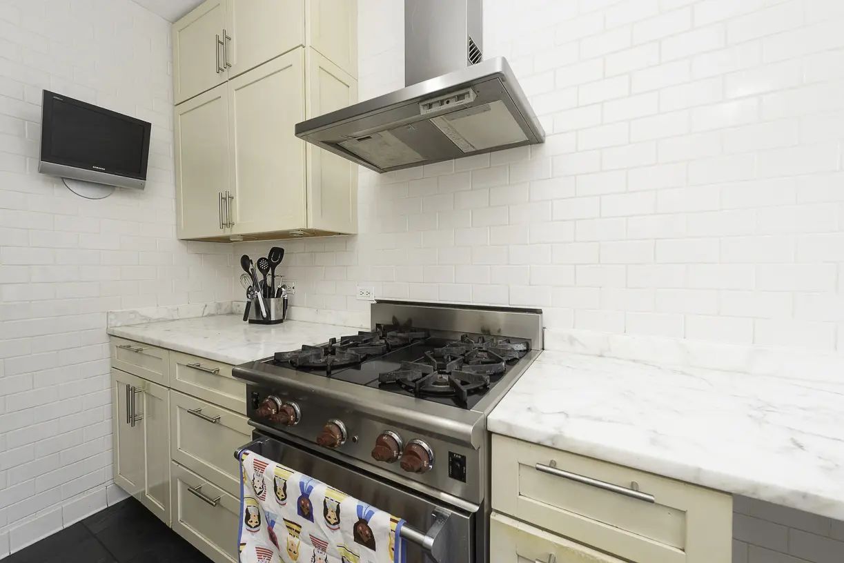 Mred Log In 415 W Aldine Avenue 4c, Chicago Property Listing: MLS® #12785056