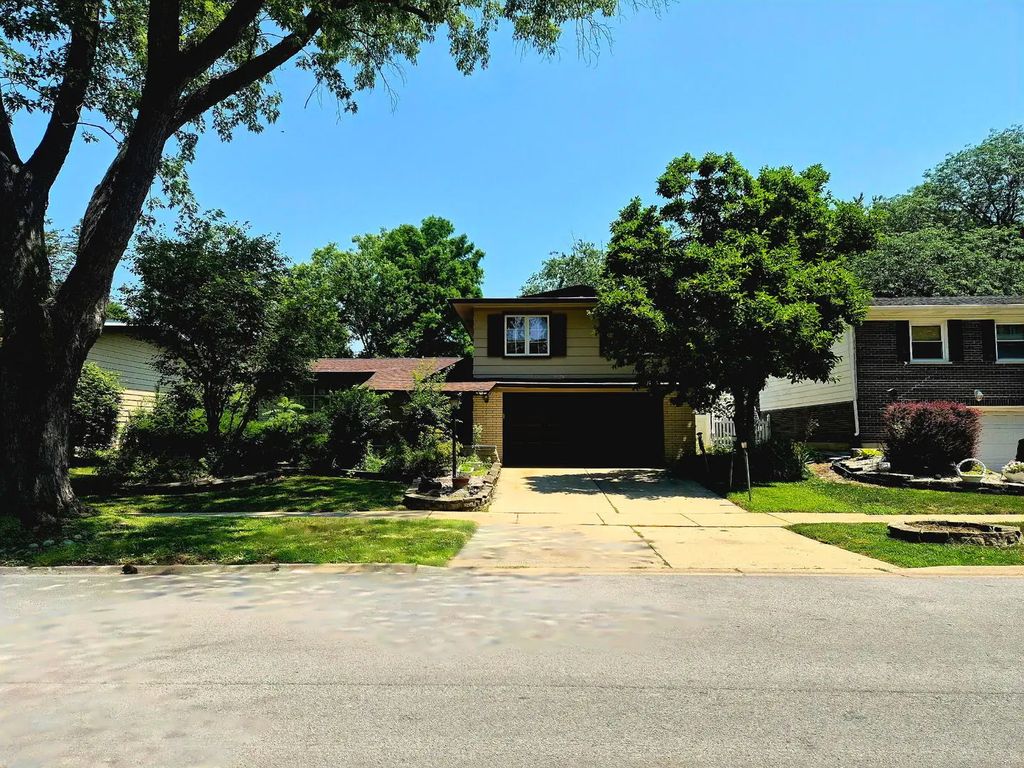 411 N Illinois Avenue, Glenwood