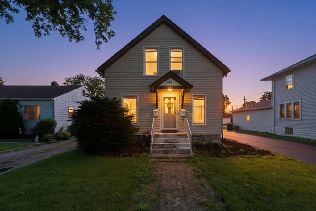 1004 Oakland Avenue, Joliet