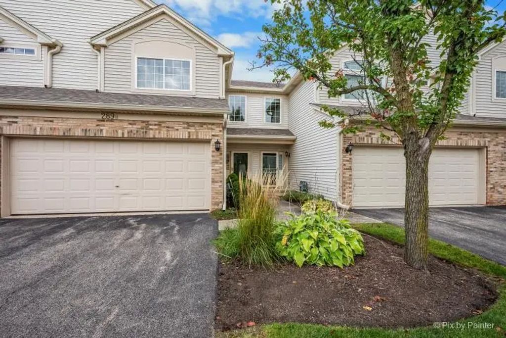 289 Nicole Drive B, South Elgin