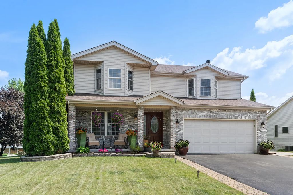 22537 W Bass Lake Road, Plainfield