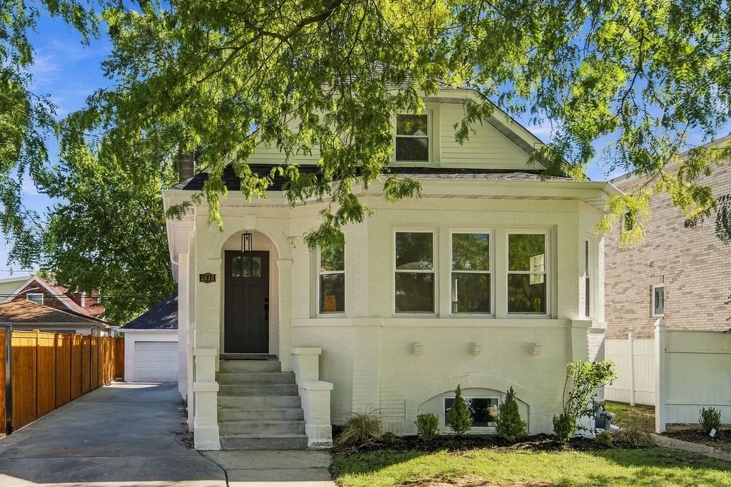 2533 Wood Street, River Grove