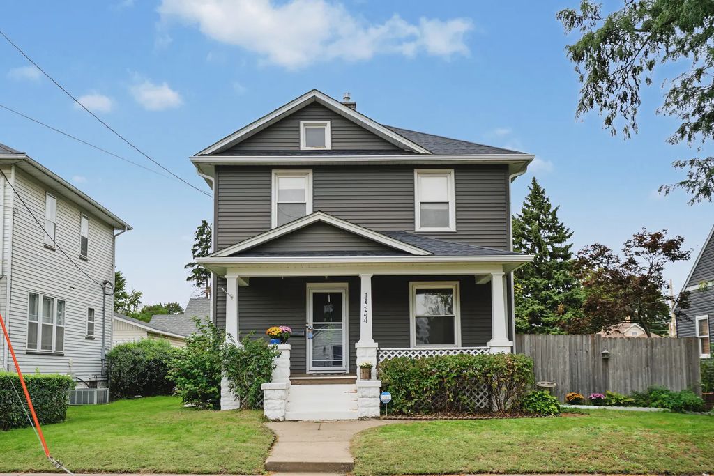 1554 W High Street, Davenport