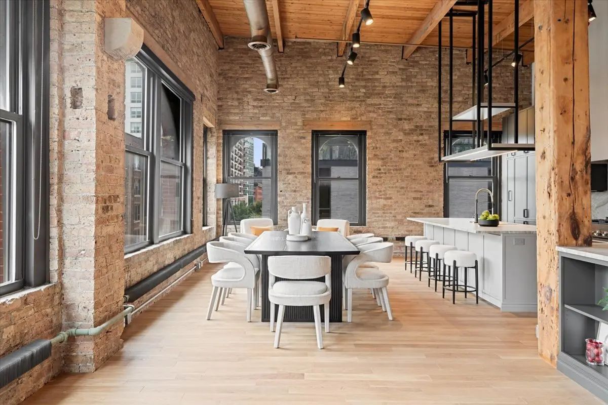 368 Contect 368 W Huron Street 4s, Chicago Property Listing: MLS® #12786570