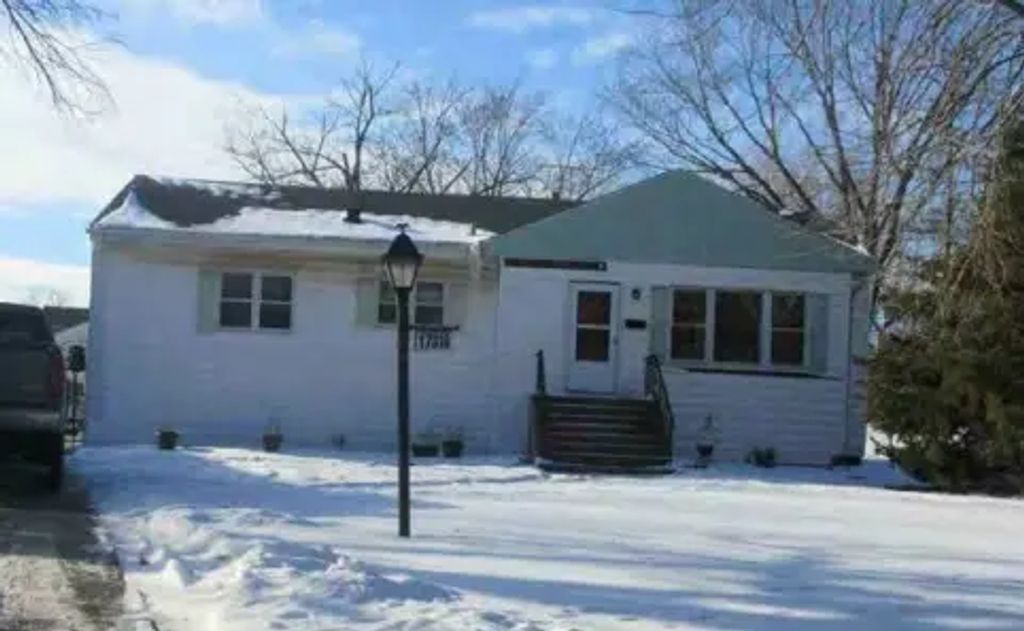 17316 Holmes Avenue, Hazel Crest