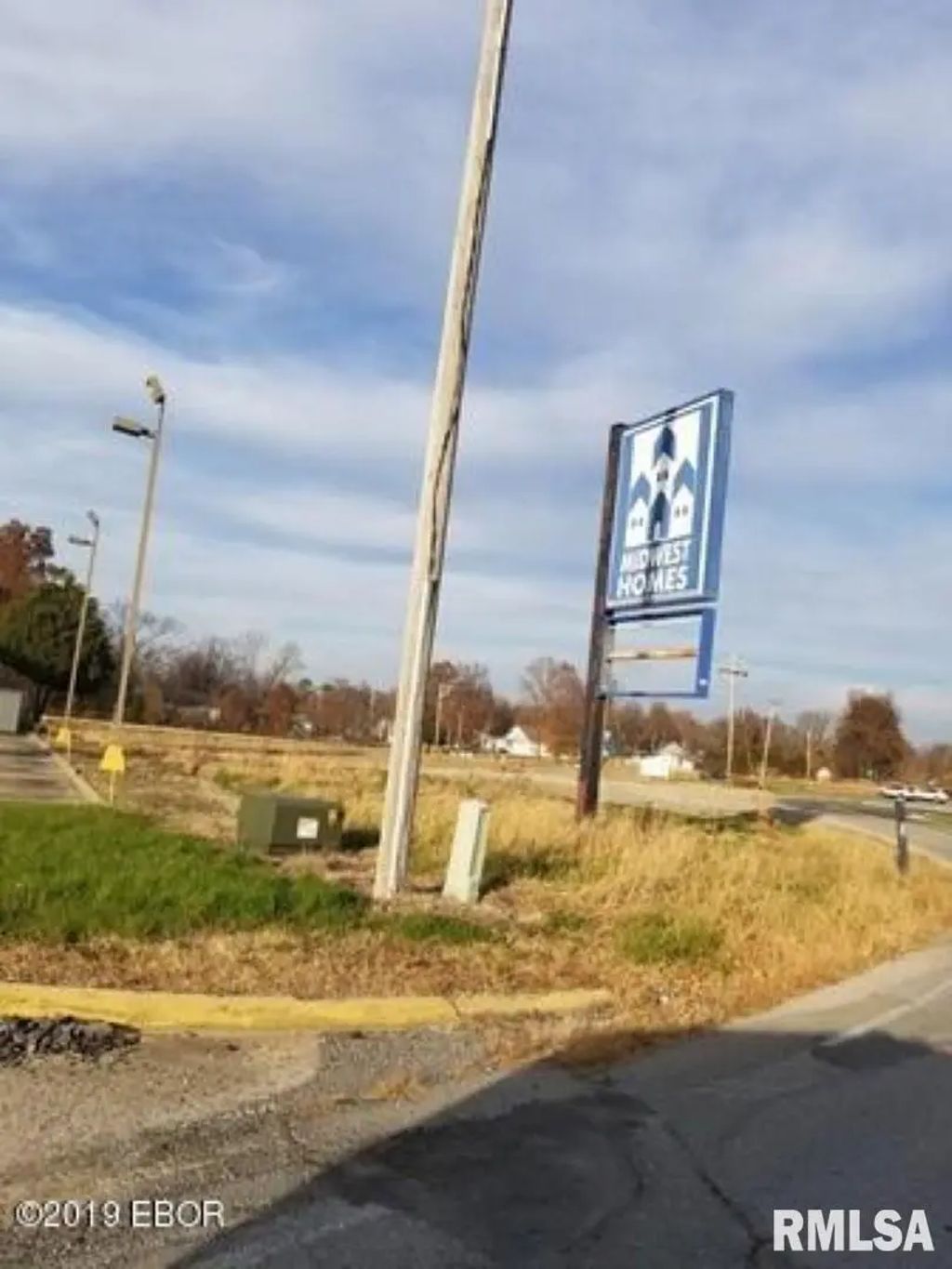 E Plaza Drive, Carterville