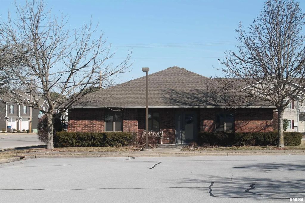 1001 N Beadle Drive, Carbondale