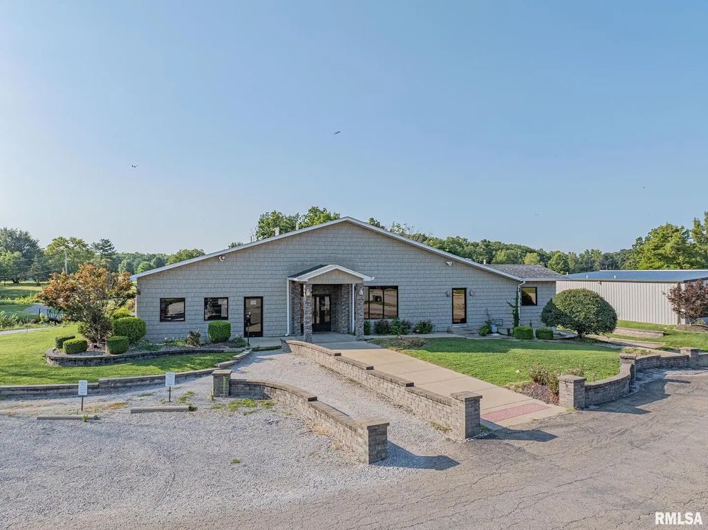 2801 Putter Drive, Centralia