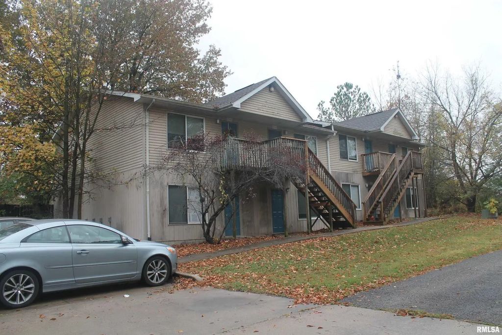 2310 S Illinois Avenue, Carbondale