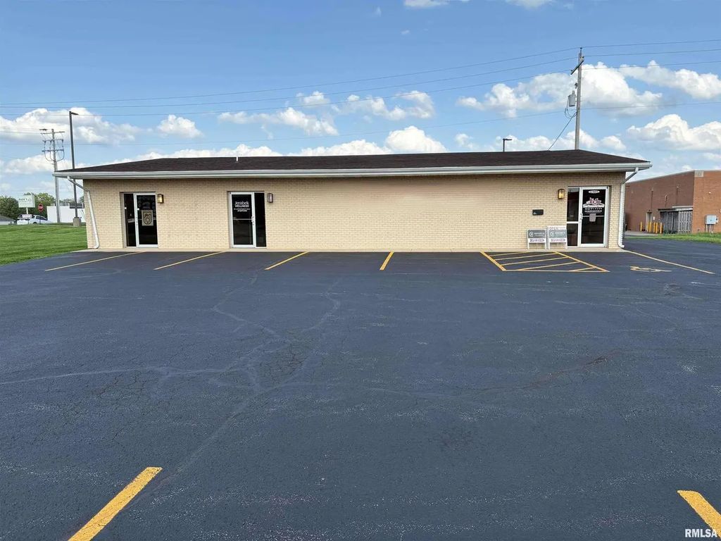 1305 N Carbon Street, Marion