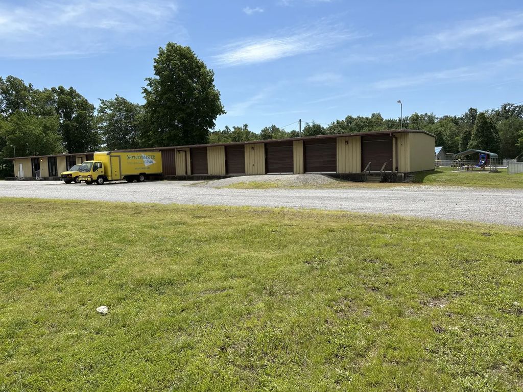 9966 Samuel Road, Carterville