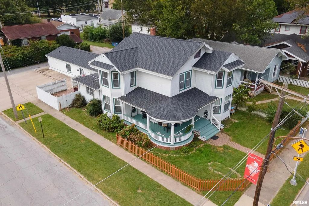 2101 Walnut Street, Murphysboro