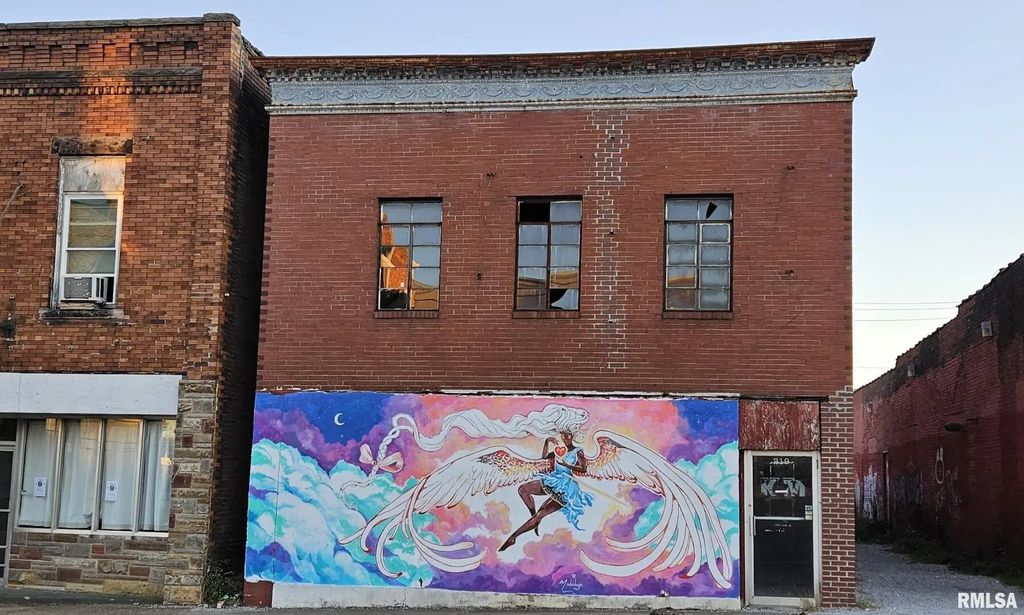 219 W Main Street, Carbondale