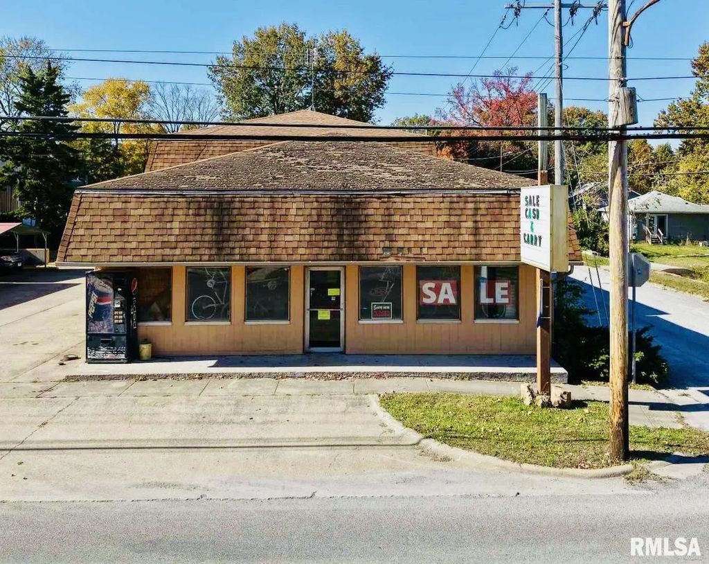 1103 N Main Street, Benton