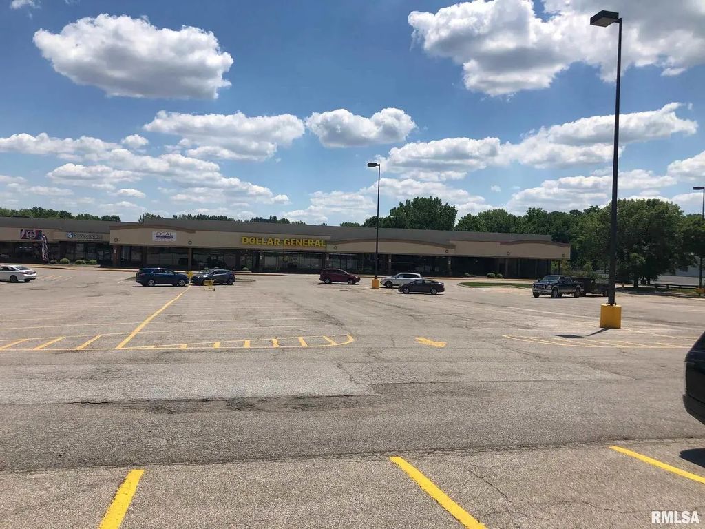 4018 Blackhawk Road, Rock Island