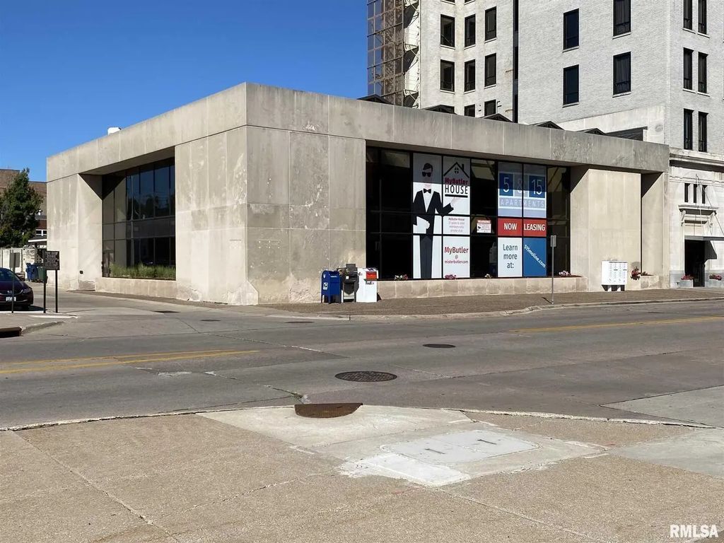 501 15th Street Main, Moline