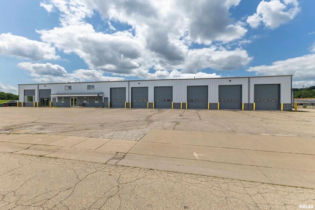 1190 Roosevelt Street, Dubuque
