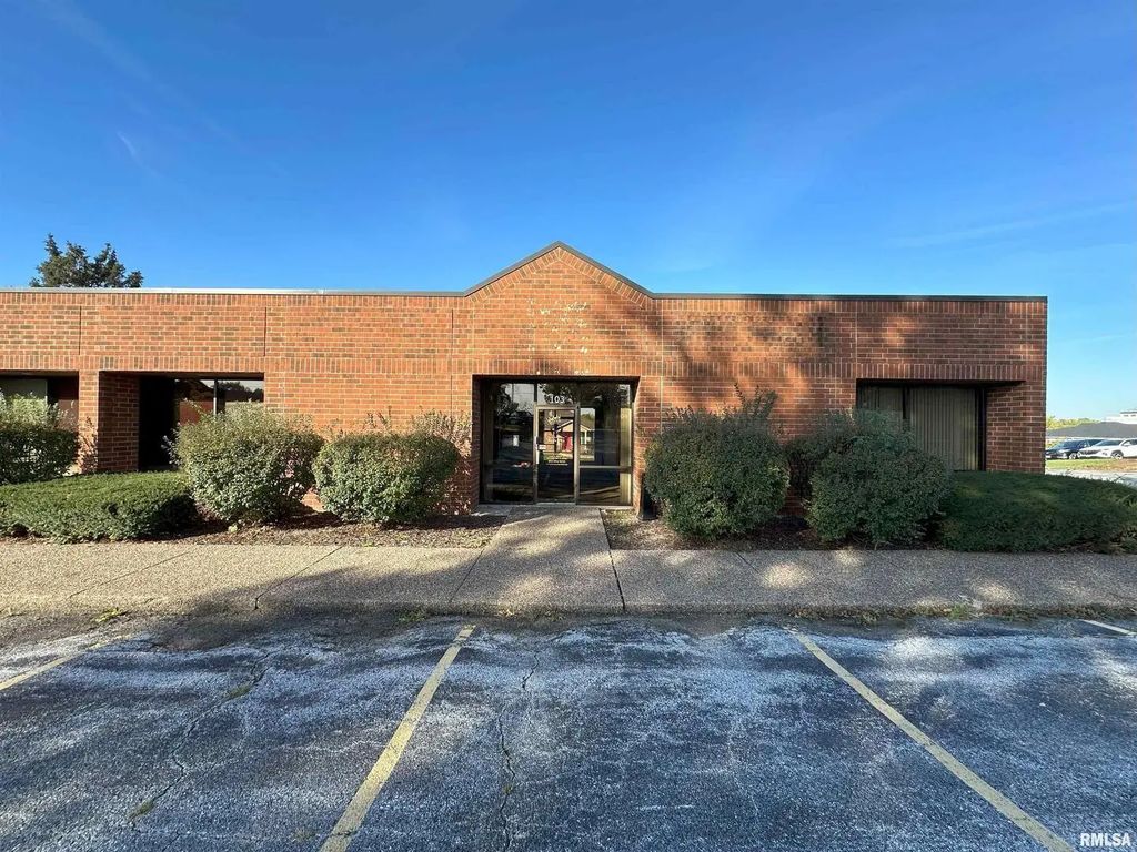 4436 Brady Street 103, Davenport