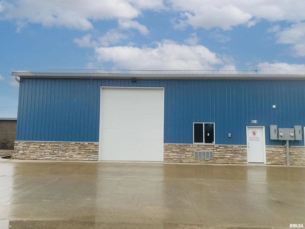 7217 Northwest Boulevard 3a-4a-5a-5b-6b, Davenport