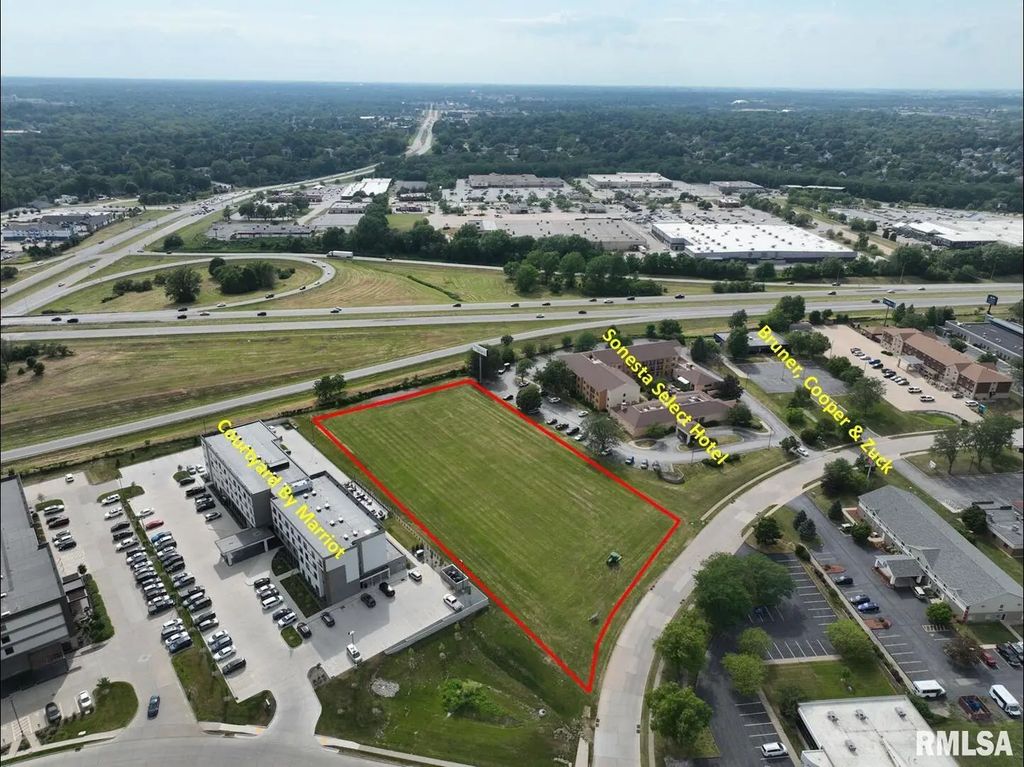 Golden Valley Drive, Bettendorf