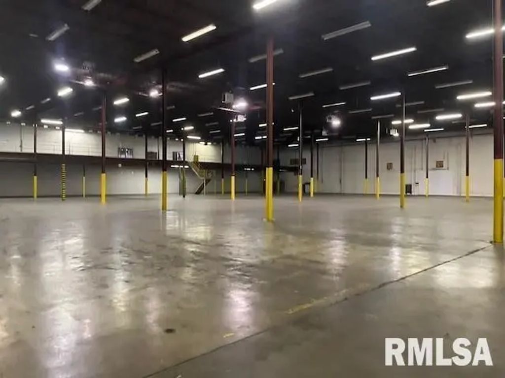 7800 14th Street W, Rock Island