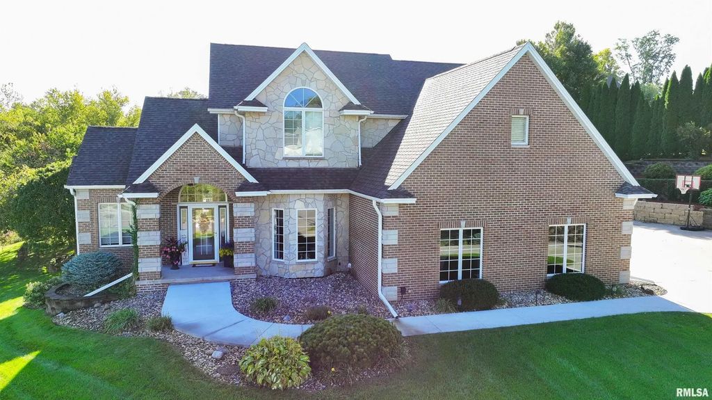 539 34th Avenue N, Clinton