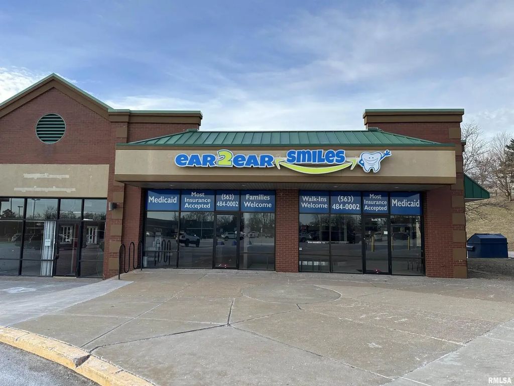 2140 W Kimberly Road 8, Davenport