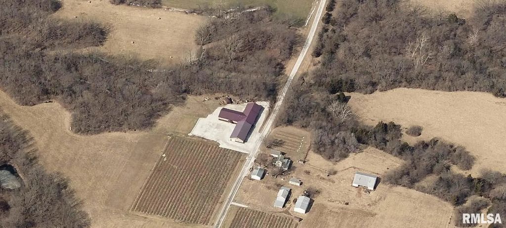 2142 N Hancock County Road, Nauvoo
