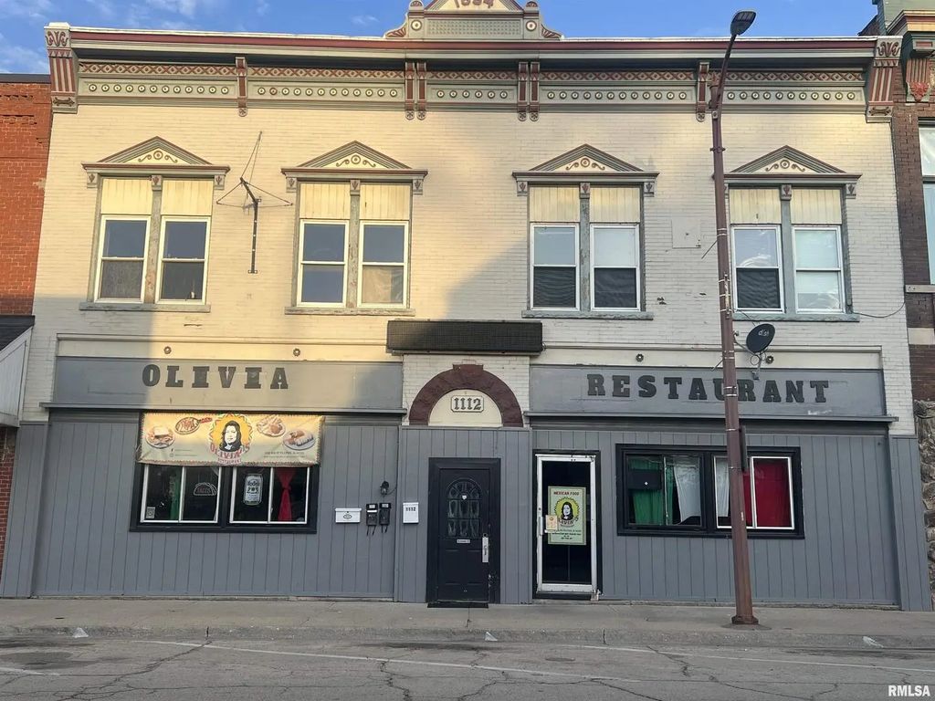 1112 4th Street, Fulton