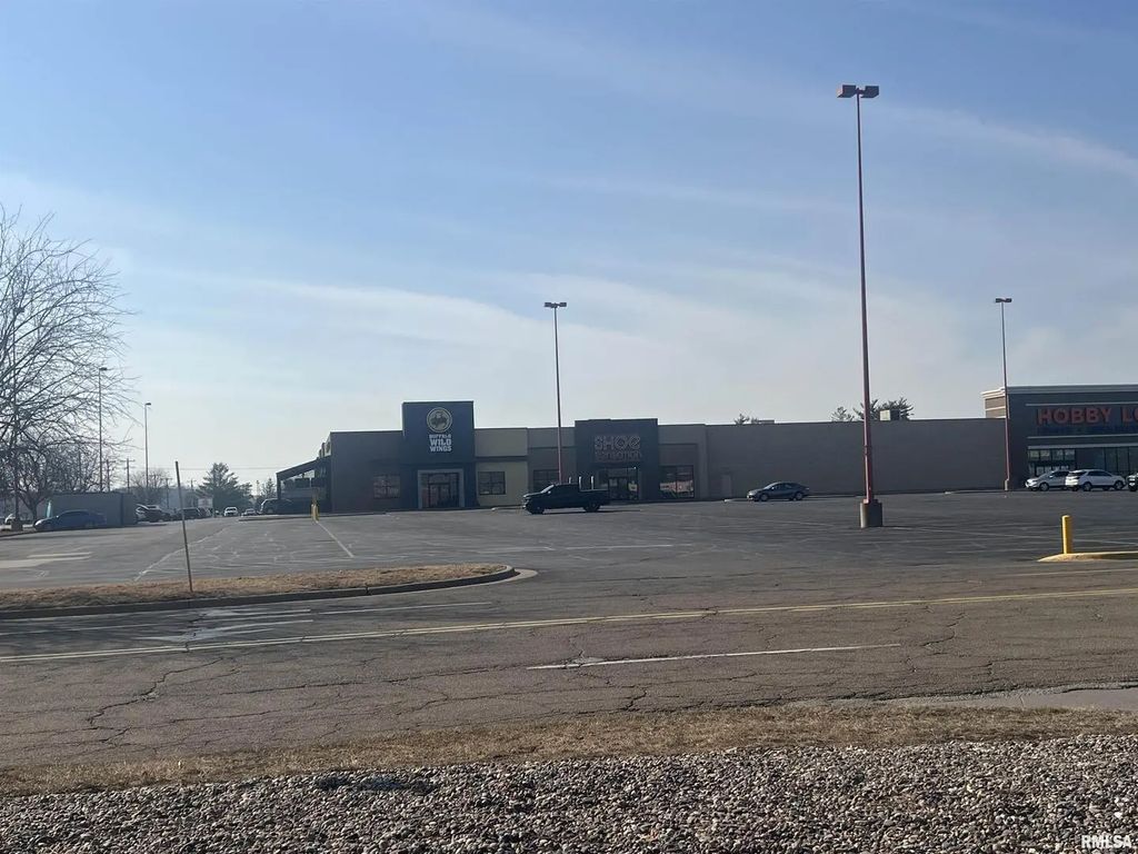 2900 25th Street G2, Clinton