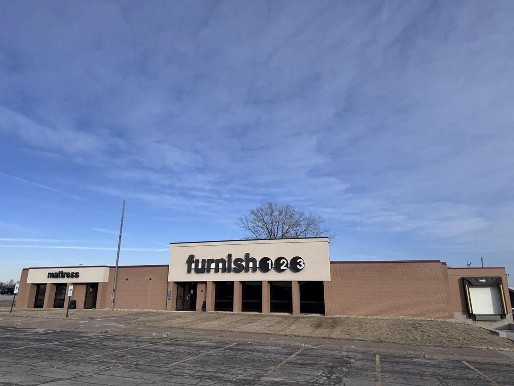 902 W Kimberly Road 51, Davenport