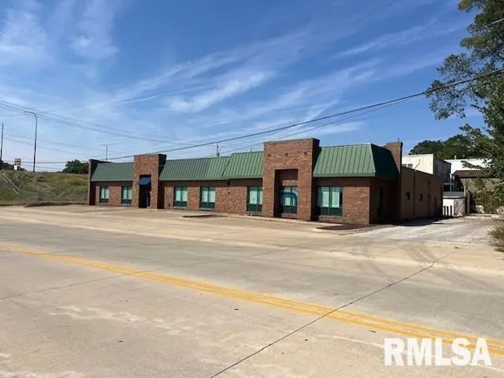 1414 Mississippi Boulevard, Bettendorf