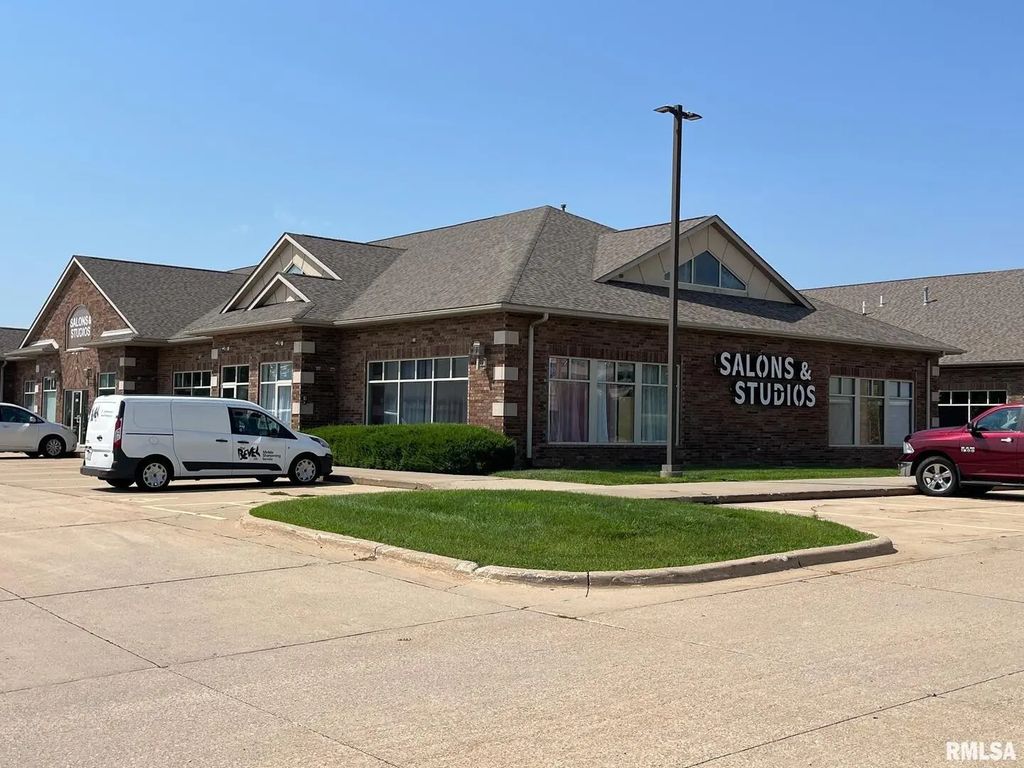 2421 Coral Court Ste 2, Coralville