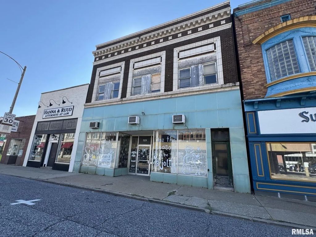 1524 6th Avenue, Moline