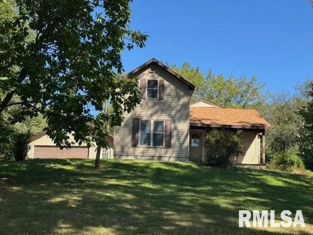 320 30th Avenue N, Clinton