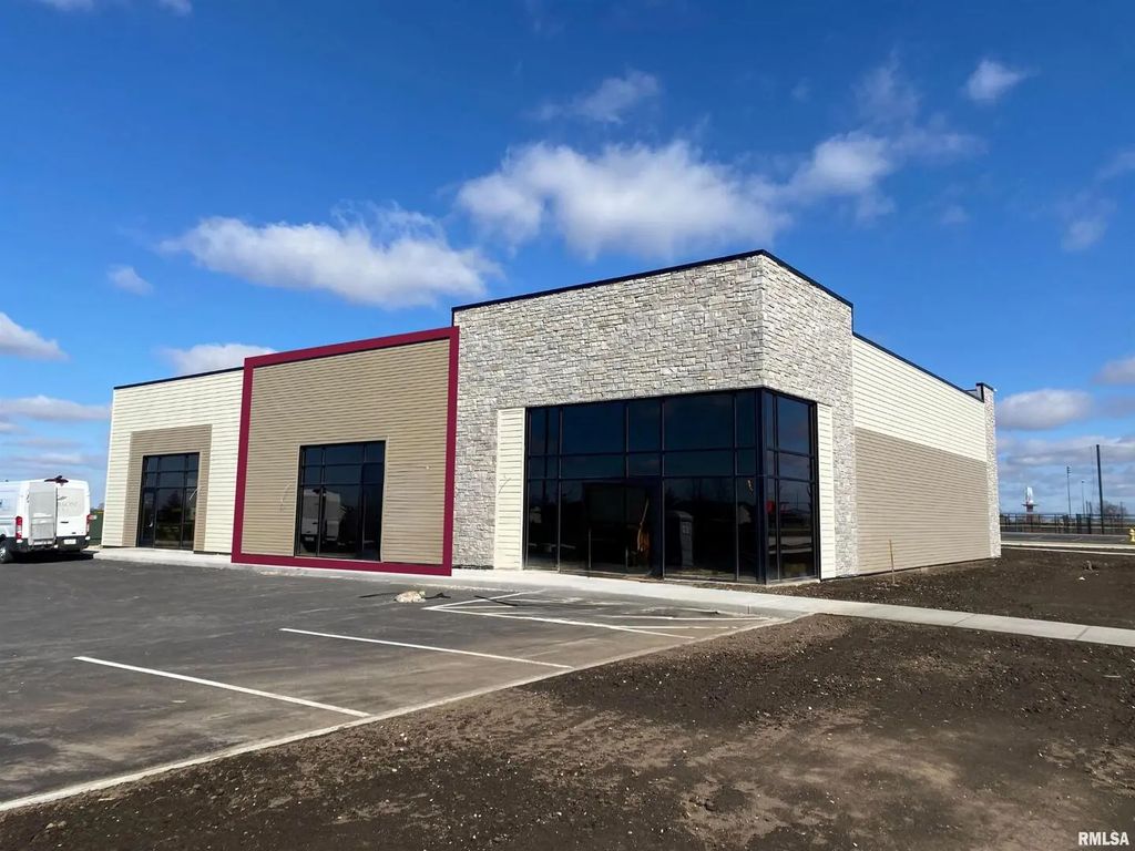 6792-6798 Friendship, Bettendorf