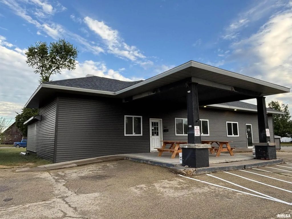 312 S Washington Boulevard, Camanche